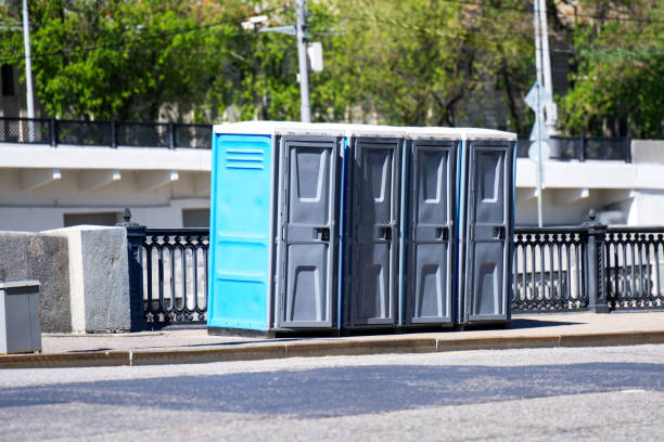 Best Restroom trailer rental cost  in Fairway, KS